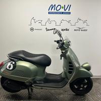 Vespa Sei Giorni 300