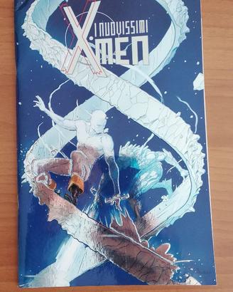 I NUOVISSIMI X-MEN (variant metallizzata)