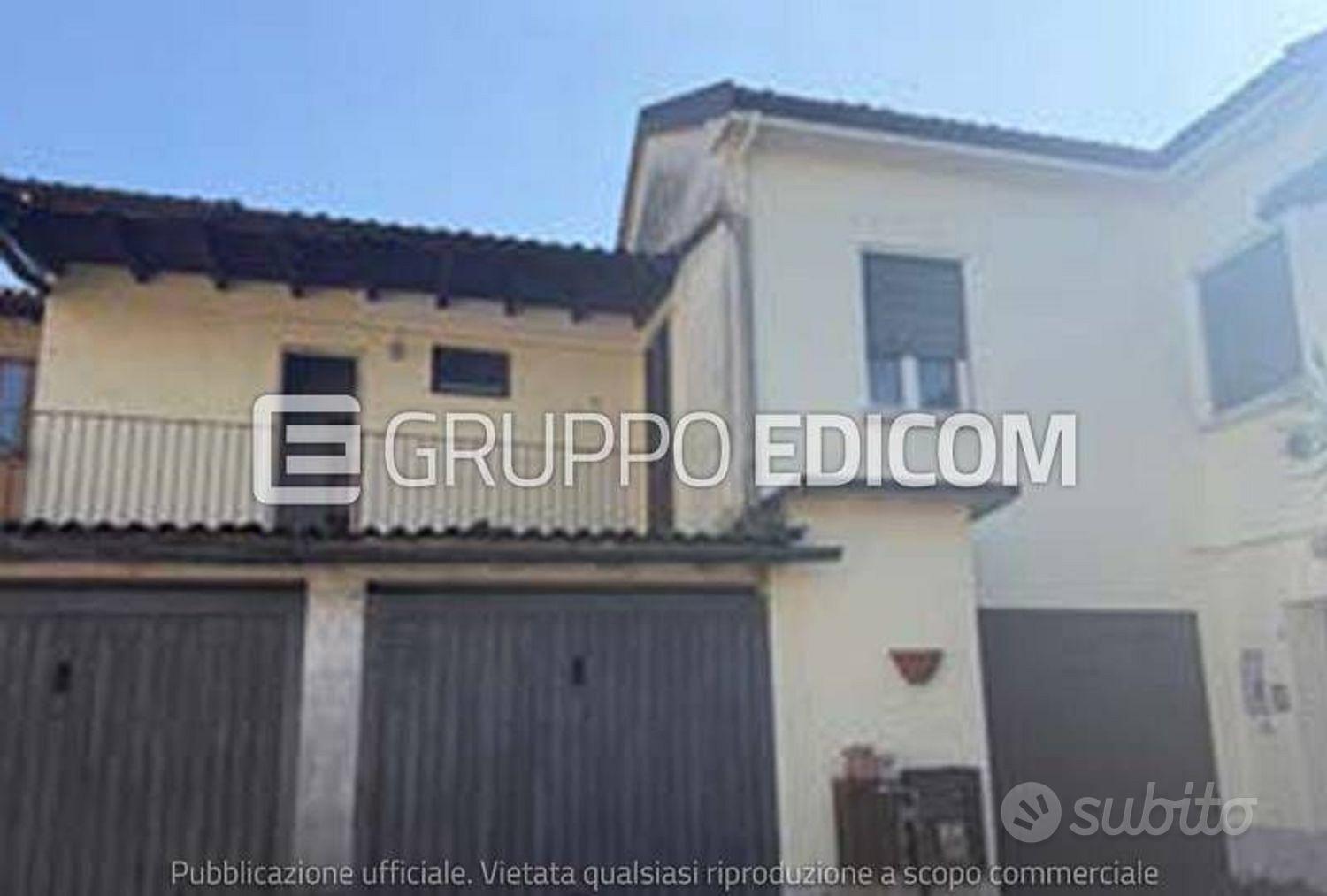 Apartment in Lomello, Cascina Grua - More