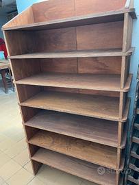 Scaffale in legno 