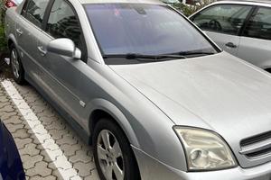Opel vectra anno 2005