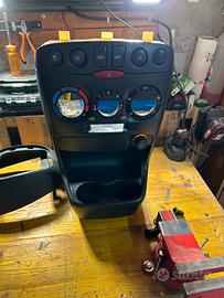 CONSOLLE CENTRALE E PULSANTIERA PUNTO 188