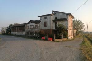 Podere/Tenuta a Castel San Giovanni (Piacenza)