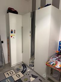 Armadio Ikea angolare, misure in foto