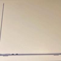 Macbook Air M4 2025 15,3” 24-512 Nuovo e Accessori