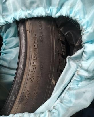 Pneumatici 225/45/r18