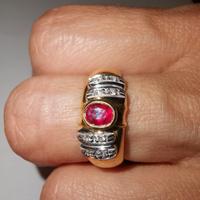 Anello in oro giallo 