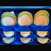 Servizio da thè e caffè in porcellana decorata