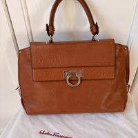 Borsa Salvatore Ferragamo modello Sofia marrone
