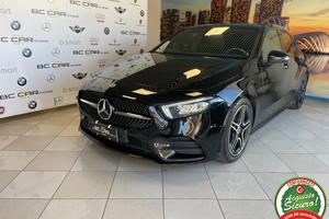 MERCEDES-BENZ A 180 Aut. Premium AMG *NIGHT PACK