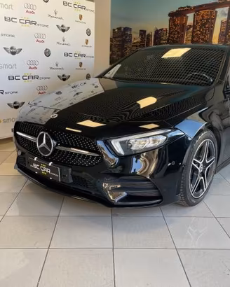 MERCEDES-BENZ A 180 Aut. Premium AMG *NIGHT PACK
