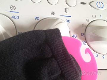 MAI PIÙ CALZE e CALZINI SPAIATI