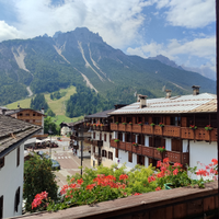 Appartamento centro paese, vista Dolomiti