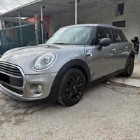 Mini 1.5 One D Hype 5 porte - NEOPATENTATI - CASA 