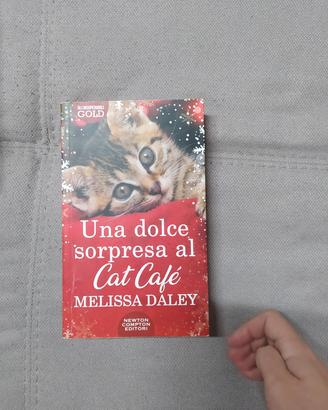 Libro una dolce sorpresa al cat cafè 