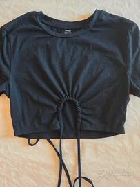 maglia a maniche corte con lavcio in vita