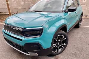 Jeep Avenger e-hybrid mhev SUMMIT- LED-CAMERA-JBL-