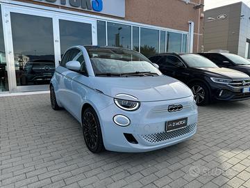 Fiat 500e 3+1 42 kWh La Prima