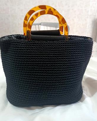 borsa all'uncinetto nera 