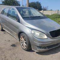 MERCEDES-BENZ CLASSE B W245 B 200 CDI ricambi -