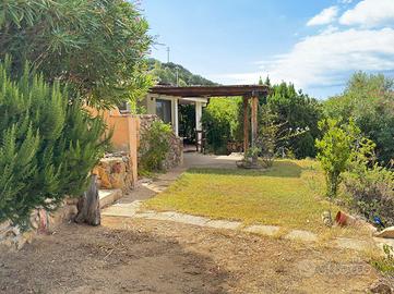 Villasimius località Is Traias su lotto di 5000 mq