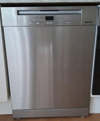LAVASTOVIGLIE MIELE G5433 SCCLST Front Excellence
