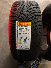 Pneumatici 255/45 R19