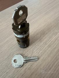 Serratura per porta