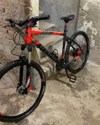 Bicicletta Rockrider 560