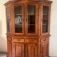 Credenza con vetrina