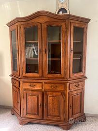 Credenza con vetrina