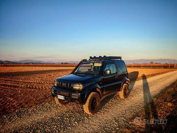Suzuki Jimny 4x4 1.3 16v.  2010