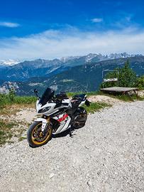Yamaha fazer8