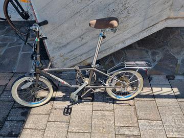 Bicicletta pieghevole vintage Dahon con marce