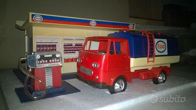 Fiat 625 camion giocattolo obsoleto