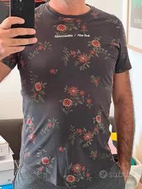 T-shirt Abercrombie & Fitch
