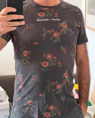 T-shirt Abercrombie & Fitch