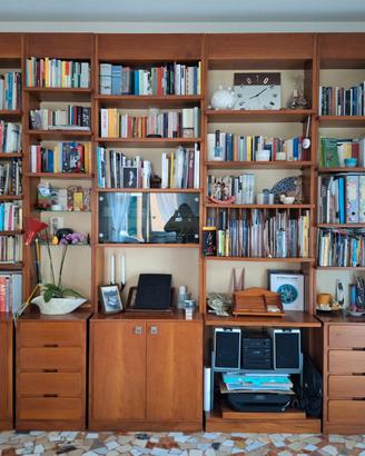 Libreria vintage lineare in legno