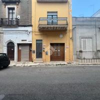 3 LOCALI A SAN VITO DEI NORMANNI