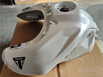 Serbatoio Bianco Tiger 900 leggero graffio