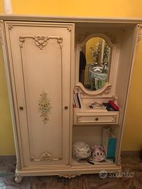 Cappottiera e Specchiera Elegante in  Barocco