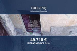 Immobile in asta di 93 m² a Todi