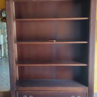 libreria  o espositore negozio 