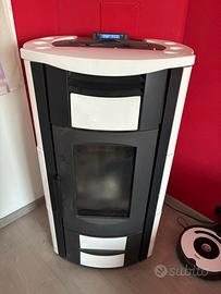 Idro stufa pellet Marta dal Zotto 24kw