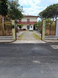 Villette indipendenti, FARNETE zona Baia Domizia