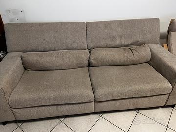 Divano dí poltrone e sofà