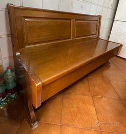 Panca in noce nazionale