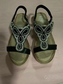 Sandali neri con strasss