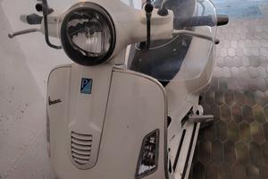 Vespa GTS 300 i.e.