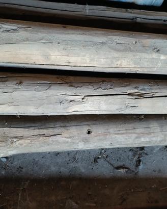 Travi in legno.